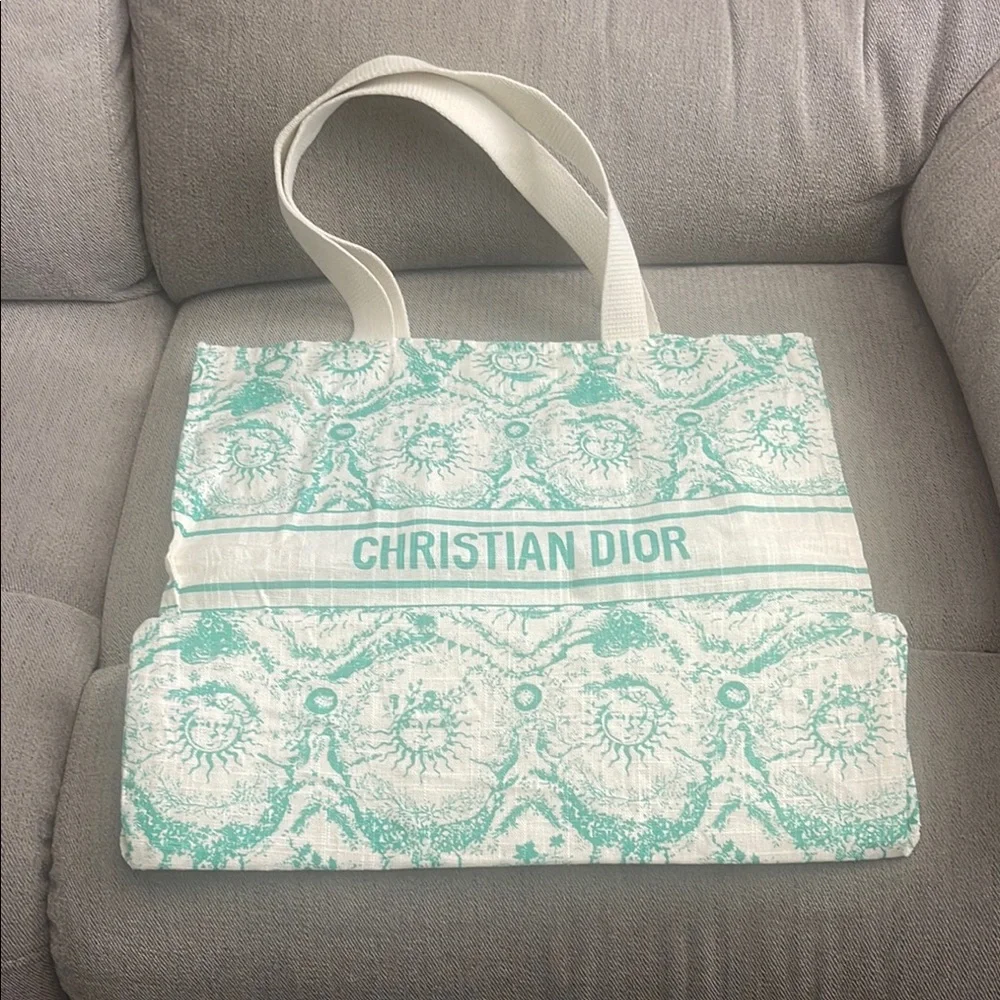 NWOT Dior Tote Bag in Mint Green and White